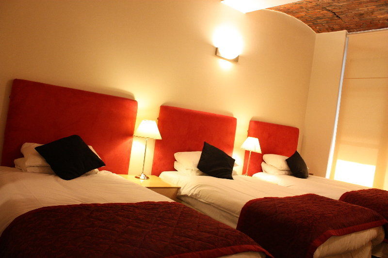 The Place Aparthotel Manchester Exterior photo