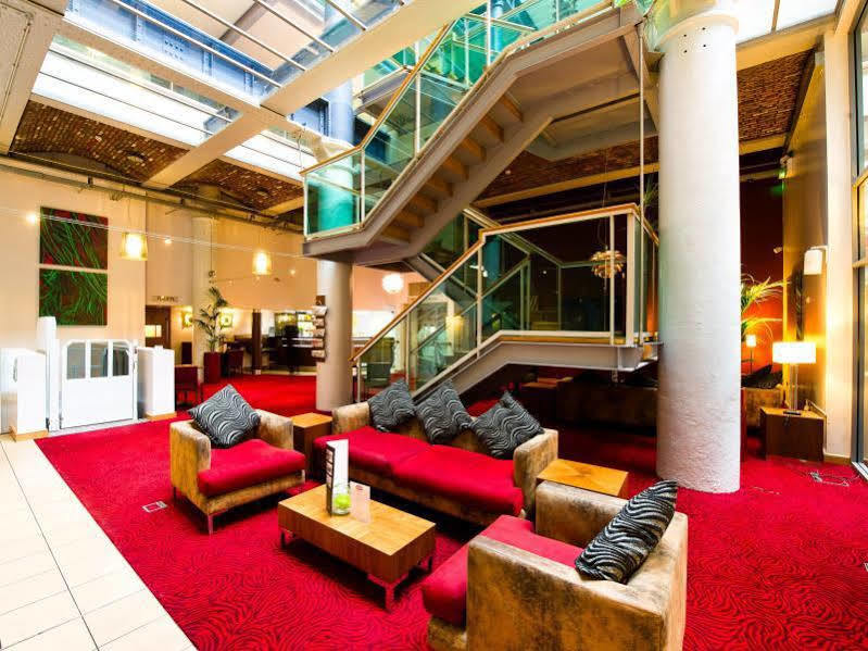The Place Aparthotel Manchester Exterior photo